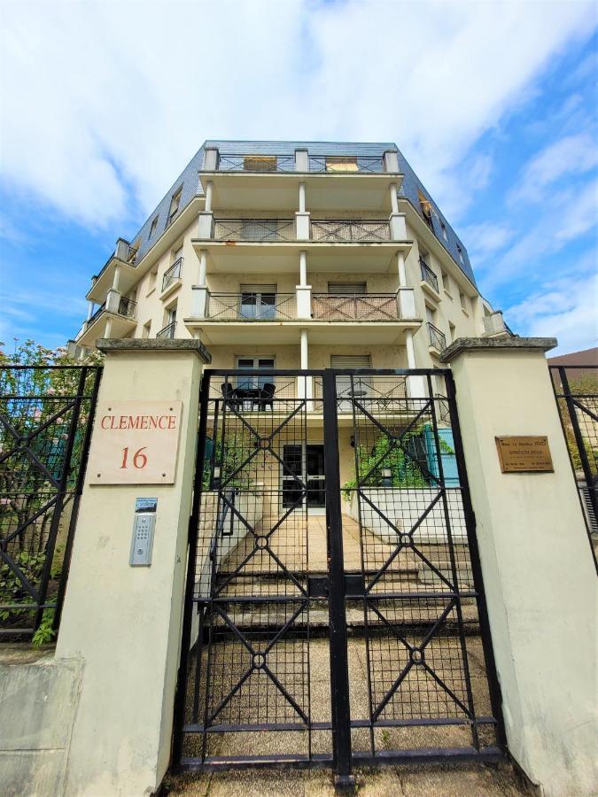 Appartement Nid Douillet Plein De Charme Avec Parking Gratuit à Chantilly Extérieur photo