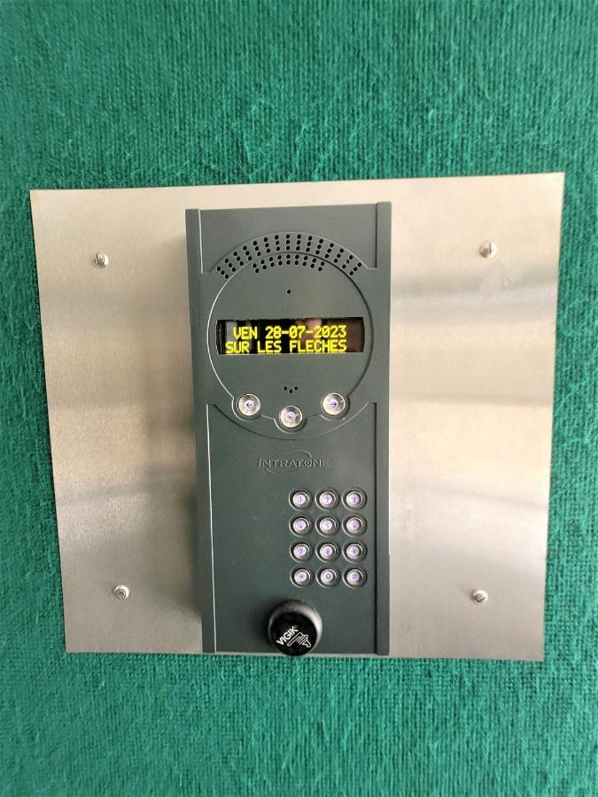 Appartement Nid Douillet Plein De Charme Avec Parking Gratuit à Chantilly Extérieur photo