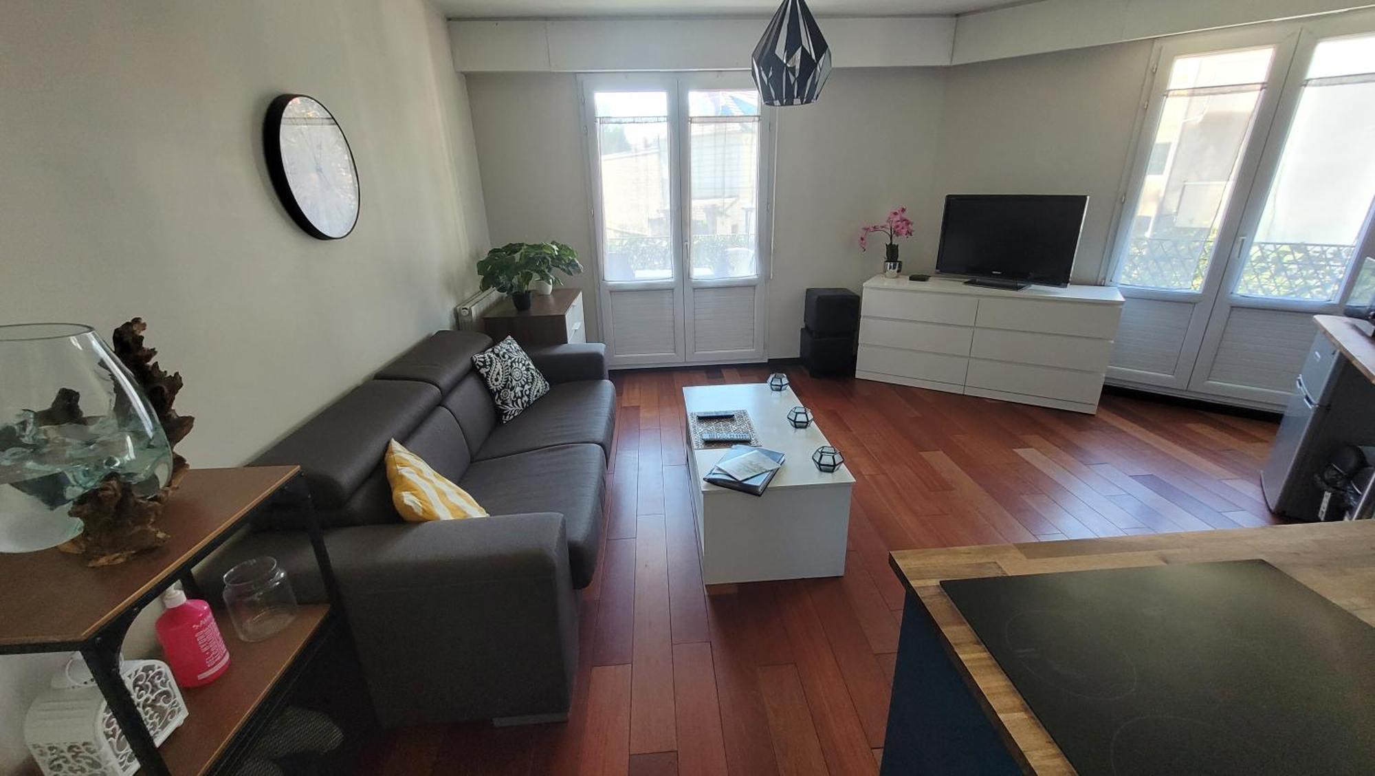 Appartement Nid Douillet Plein De Charme Avec Parking Gratuit à Chantilly Extérieur photo